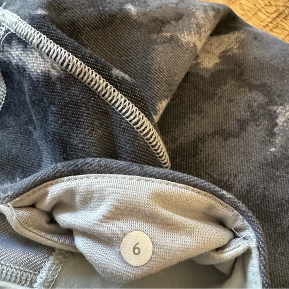 Lululemon Wunder Under Floral Platoon Silver Spoon Gray Leggings Size 6 - Picture 9 of 13